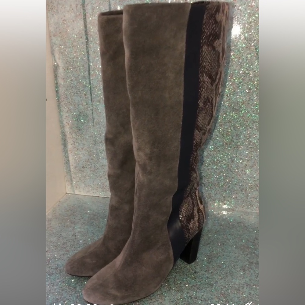 Jessica Simpson Shoe Show - Picture 2 of 3